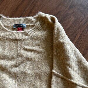 NWT Vince Camuto tan/light brown crewneck sweater